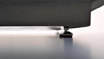 Articulating Feet - Detail Shot